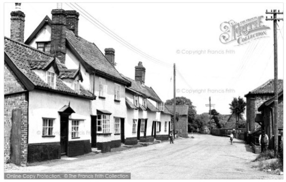 MainStreetMetfield1950s